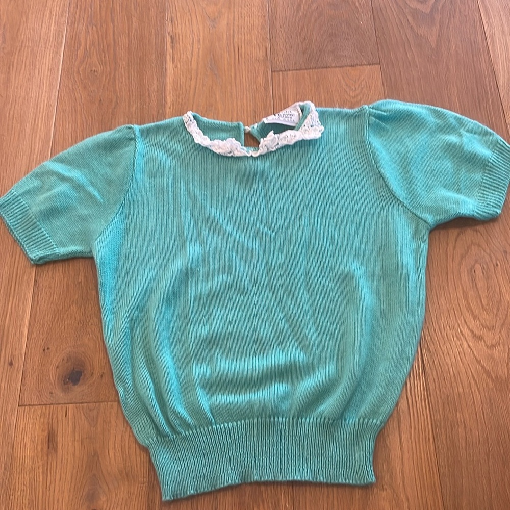 Vintage Herald House Petites Lace Collar Sweater - Medium